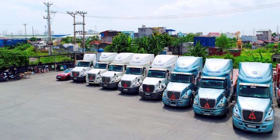 Đầu kéo, rơ moóc container, hàng rời.