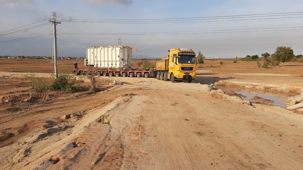 Receipt, transport and installation of 6 main transformers for Thuan Nam Solar Power Plant and Thuan Nam 500kV sub-station, Ninh Thuan Province.