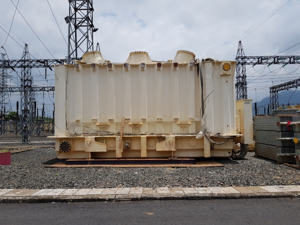 Transport main transformer from Plieku to Bao Loc and placing onto foundation.