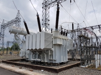 Transport main transformer from Plieku to Bao Loc and placing onto foundation.