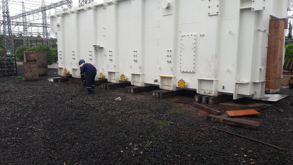 Transport and deliver heavy main transformer from Quy Nhơn to Pleiku.