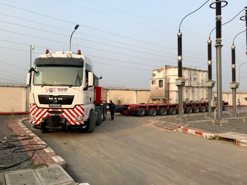 Hoàn tất việc bốc xếp và vận chuyển Máy biến áp & phụ kiện trạm Phú Lâm - Cầu Bông, Tp. HCM.