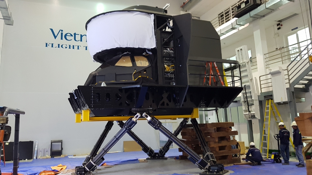 Tổ chức thành công việc vận chuyển, lắp đặt thiết bị cho Trung Tâm Huấn Luyện Bay thuộc Hàng không Quốc Gia Việt Nam