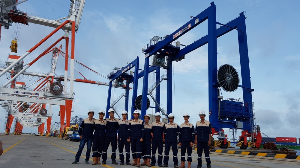 Vận chuyển di dời 02 cần cẩu giàn container RTG (Mitsui) từ cảng Quốc tế nước sâu Tân Cảng Cái Mép Thị Vãi, BRVT về Tân Cảng Cát Lái, Quận 2, Tp HCM.