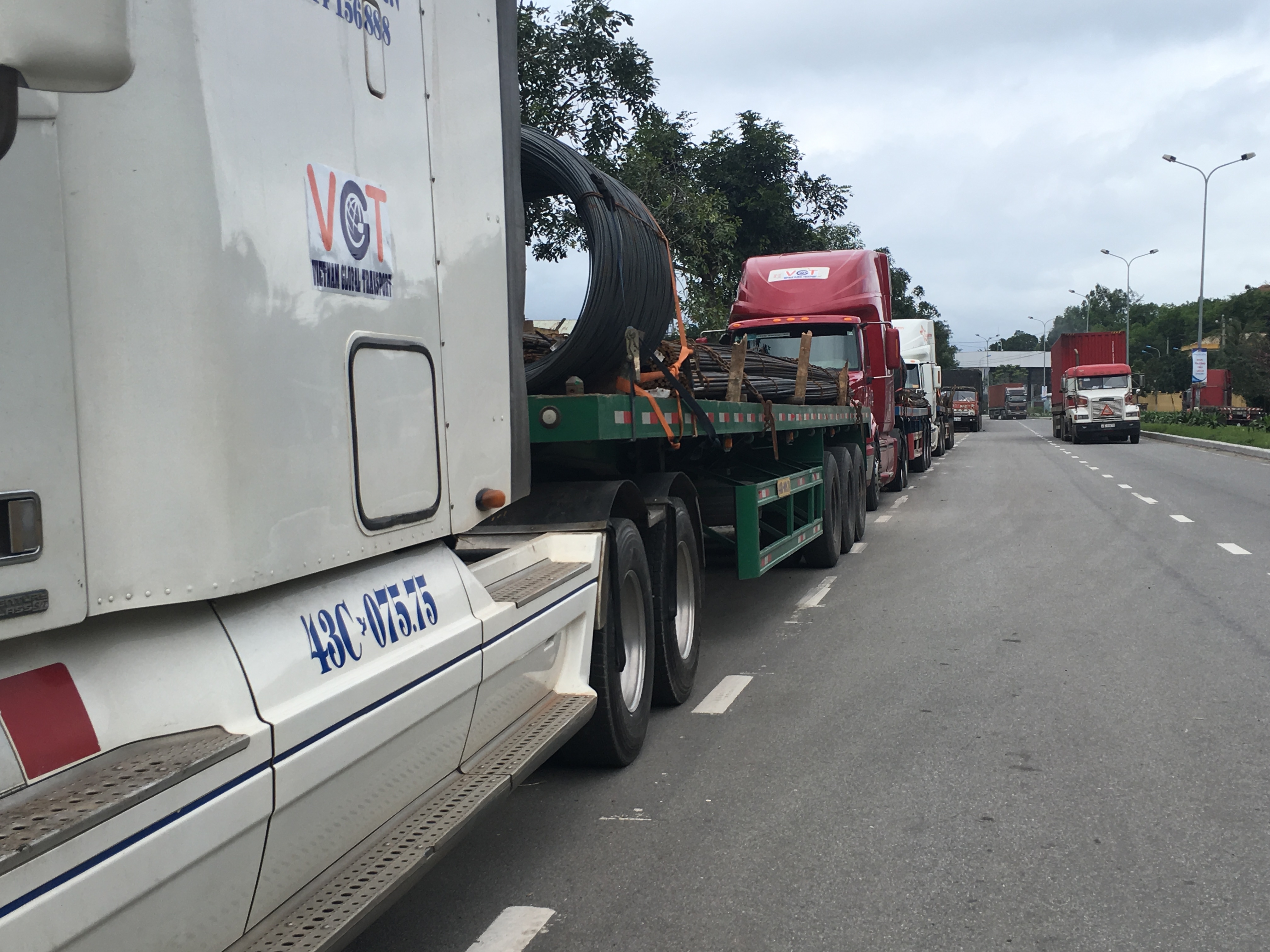 Receipt, transport and delivery of equipment and material for Laos Sun Paper.